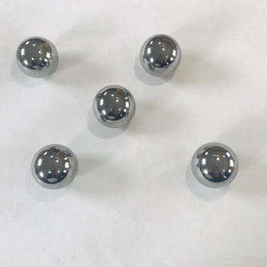 GCr15 Taşlama Çelik Bilyalar HRc61 - HRc67 31.66mm 1.2464567 &quot;OEM ODM